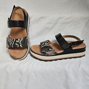 Vionic sandals
